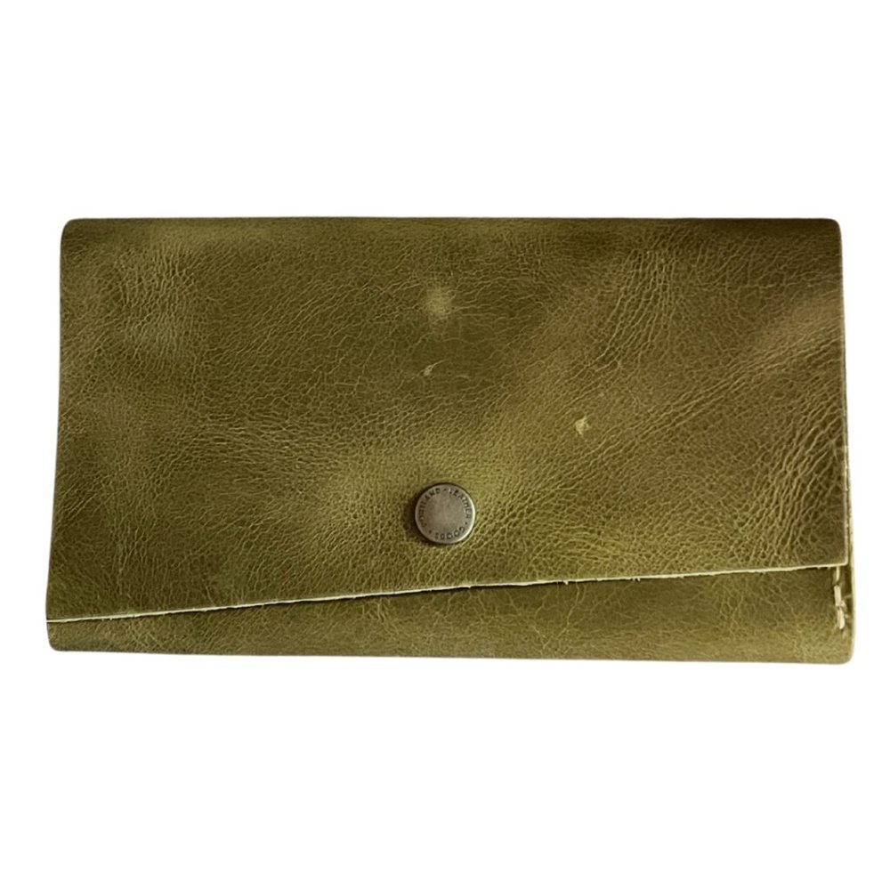 Brand new Portland Leather Rancher wallet in 🦄  ANJOU 🦄